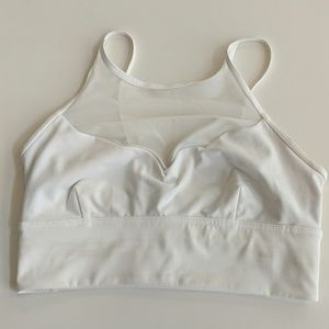 Lululemon white sports bra size 6 with mesh